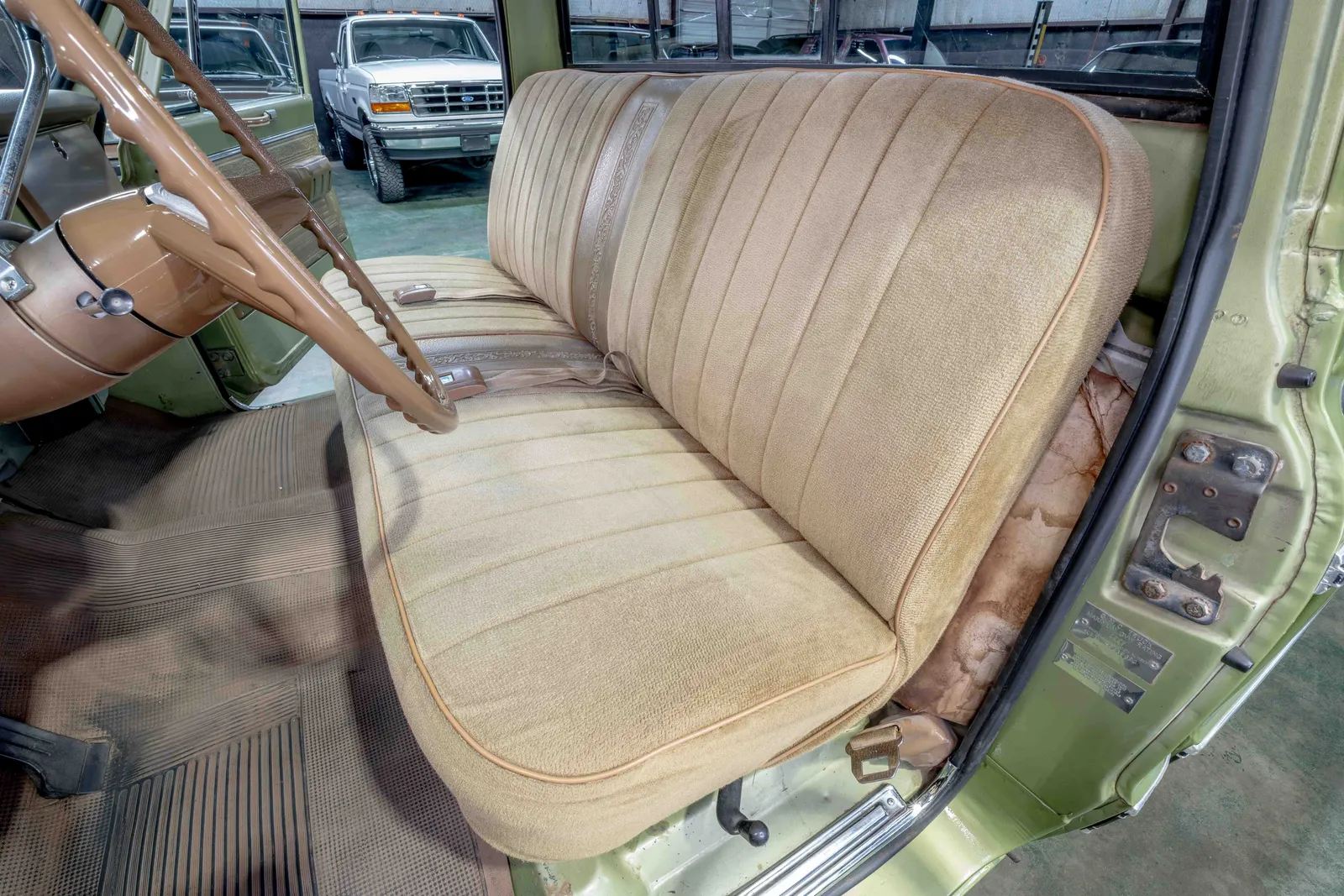 1969-GMC-C10-Green-A19436-45.jpg